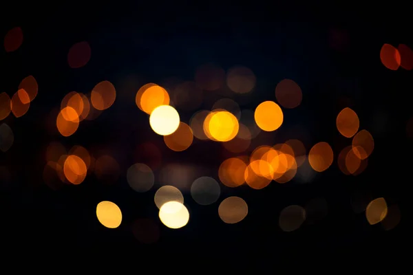 Gece şehir ışıklarında Bokeh etkisi