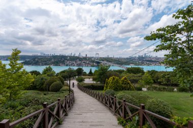 İSTANBUL, TURKEY, 18 Haziran 2021, Otagtepe 'den İstanbul Boğazı. İstanbul, Türkiye