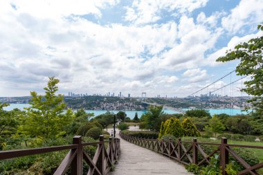 İSTANBUL, TURKEY, 18 Haziran 2021, Otagtepe 'den İstanbul Boğazı. İstanbul, Türkiye