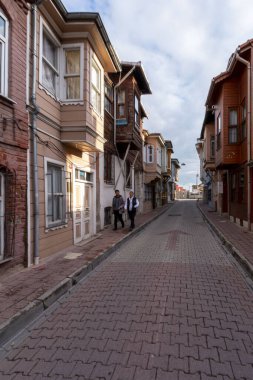 KADIRGA, İSTANBUL, TURKEY - 26 ARALIK 2020: Kadrga Bölgesindeki Tarihi Evler