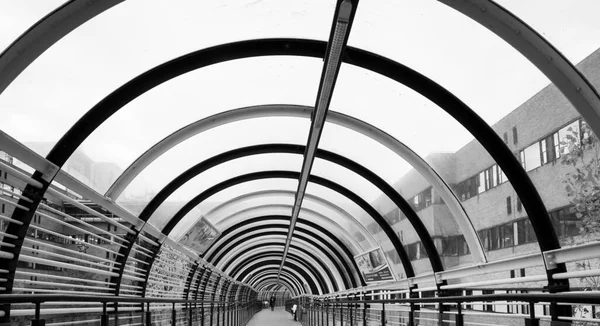 Futuriste Hall Tunnel Piétonnier — Photo