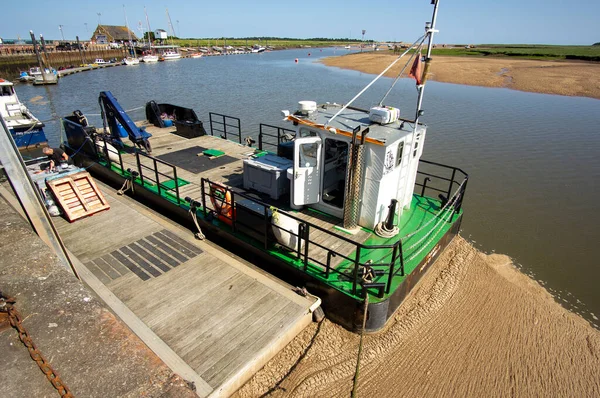 Boats Moored Quay Sunny Day — Stock Photo, Image