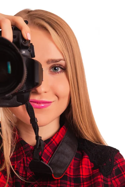 Attractive female photographer holding a professional camera - i — Stock Photo, Image