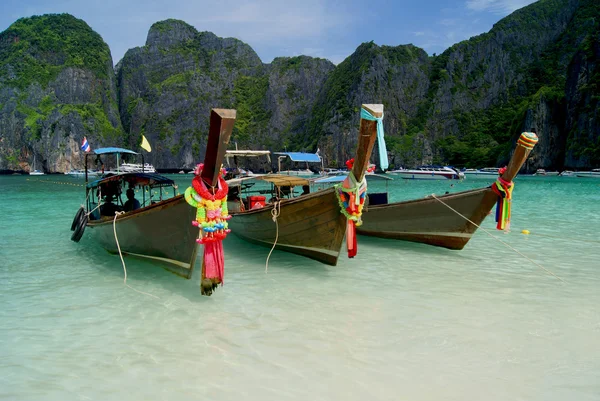 A Phi Phi sziget, Thaiföld. 2014. december 07.: Maya öbölben — Stock Fotó