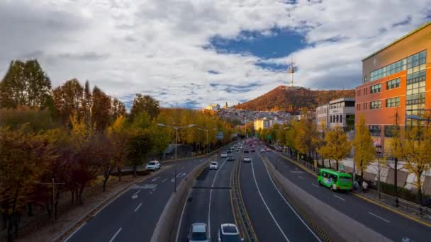 Time Lapse Traffic Seoul City Skyline Seoul Tower Herfst Zuid — Stockvideo