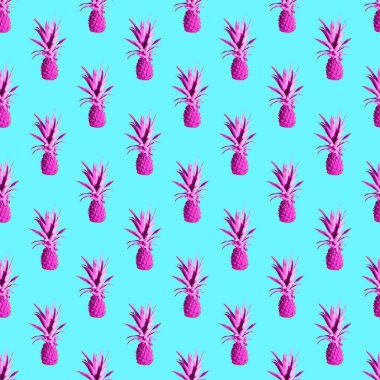Mavi arka planda izole edilmiş kusursuz pembe ananas deseni. Üst Manzara. Egzotik tropikal meyve yaz konsepti. Pop sanat