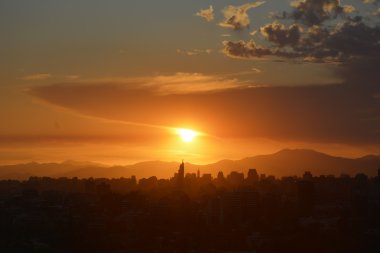muhteşem gün batımı bulutlar