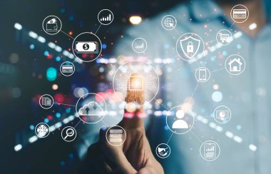 Dijital dönüşüm teknolojisi stratejisi, fikirlerin dönüştürülmesi ve dijital çağda teknolojinin benimsenmesi, küresel iş yeteneklerinin geliştirilmesi.