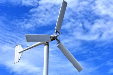 An old wind turbine has been damaged due to long-term use.