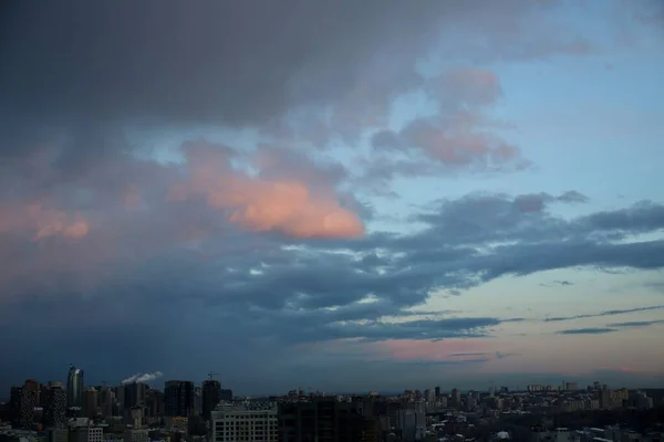 Bela Vista Cidade Céu — Fotografia de Stock