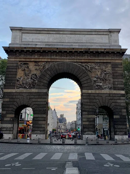 Europäische Stadtstraßen Bei Sonnenuntergang — Stockfoto