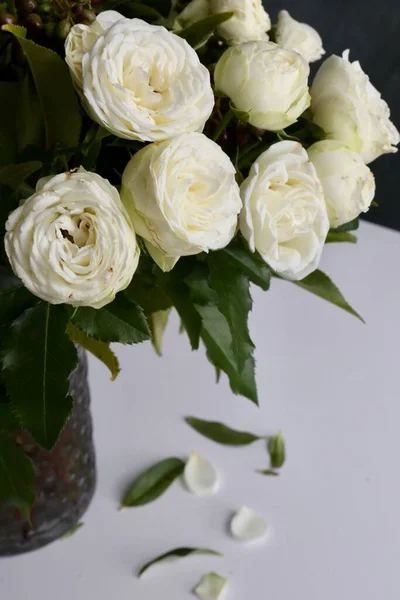 Beautiful Bouquet Flowers White Roses Garden — Stock Photo, Image