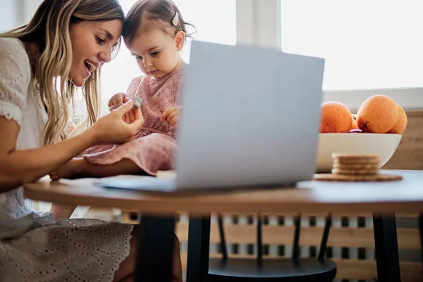 Stay Mother Home Sitting Kitchen Getting Work Done While Her — Stock Photo, Image