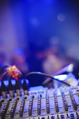 ses karıştırıcı kurulu