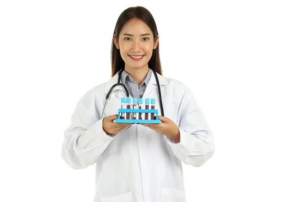 Portrait Smiling Young Beautiful Asian Female Medical Doctor Lab Coat — Stock Photo, Image