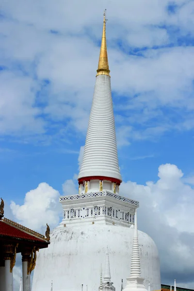 Wat Phra Mahathat Woramahawihan神庙的大塔 是泰国南部历史名城Nakhon Thammarat的历史名胜古迹 — 图库照片