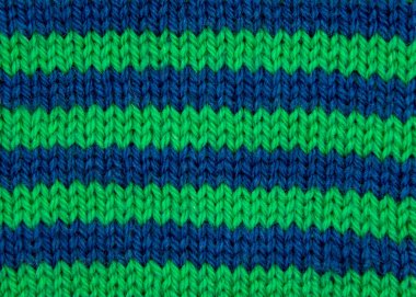 yeşil ve mavi çizgili örgü deseni