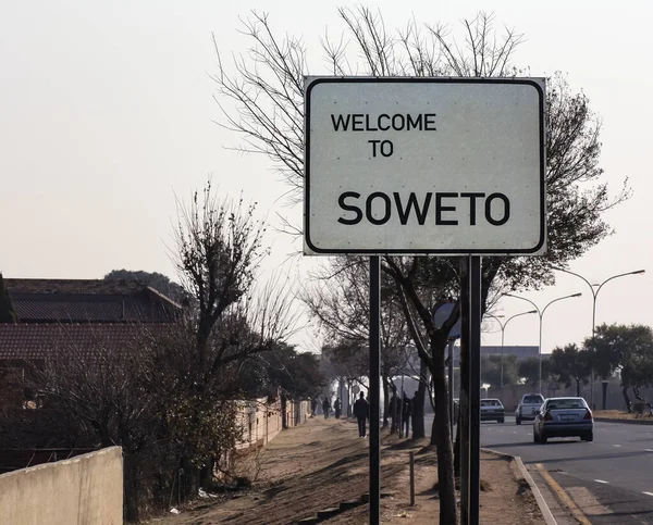 Vítejte Soweto Silniční Uvítací Prapor Který Vás Zve Návštěvu Oblasti — Stock fotografie