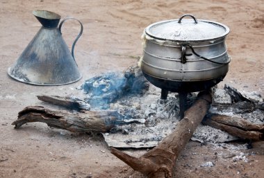 contrule yanan köy, botswana, Mısır gevreği yemek