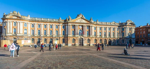 Place Capitole Jeho Turisté Toulouse Haute Garonne Occitanie Francie — Stock fotografie