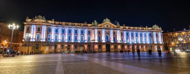 Capitole 'un geceleri aydınlanması, Toulouse, Haute Garonne, Occitanie, Fransa