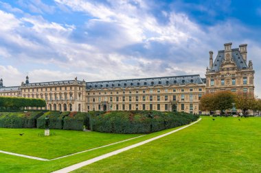 Denon Kanadı, Louvre Sarayı, Paris, Fransa