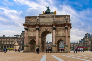 Atlıkarıncanın zafer kemeri, Tuileries bahçesinde, Louvre Sarayı, Paris, Fransa
