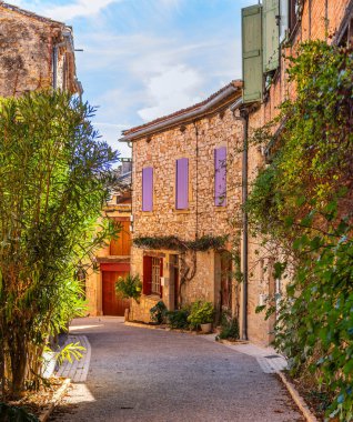 Puycelsi Ortaçağ köyünde, Tarn Bölümü, Occitanie, Fransa