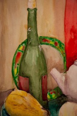 Bir çaydanlık, tabak, şişe ve meyveyle pitoresk bir hayat..