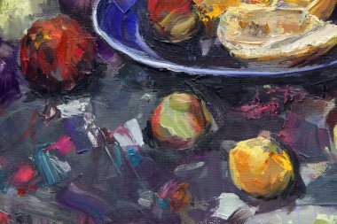 Resimli bir natürmortun parçaları solgun tekniklerle yapılır. Mavi arkaplanda, nesneler uyumlu bir şekilde sıralanır: koyu mavi bir çaydanlık, yeşil bir sürahi, çiçekli bir leylak sürahi, bir bardak ve meyve.. 