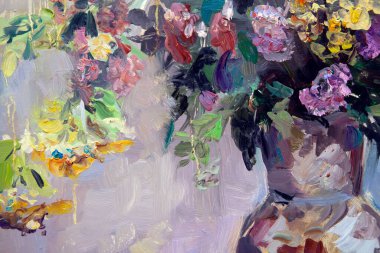 Resimli natürmortun bir parçası, yağlı boyalarla yapılmış, güzel bir buket yabani çiçekle dolu bir kil sürahisini tasvir ediyor. Renklerin ahenkli bir kombinasyonu yaz havasını taşır..