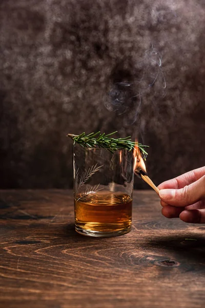 Smoked Rosemary Glass Whiskey Bourbon — Zdjęcie stockowe