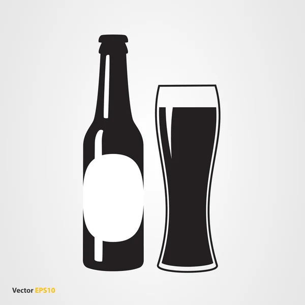 Botella de cerveza con vidrio y etiqueta — Vector de stock