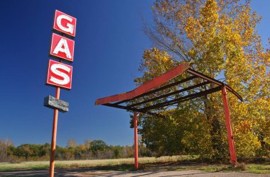 Terk Edilmiş Benzin İstasyonu Doğu Teksas