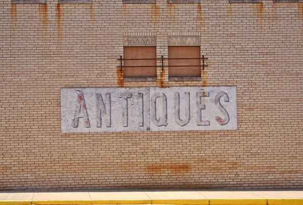 Close Building Detail Antiques Sign — Stock Photo, Image