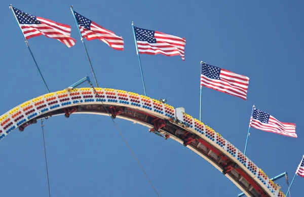 County Fair Carnival Rides American Flags County Fair — Stock Photo, Image