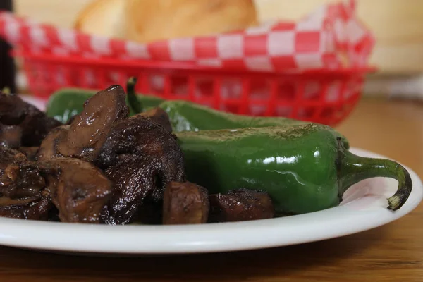 Pimientos Jalapeños Verdes Asados Con Champiñones — Foto de Stock