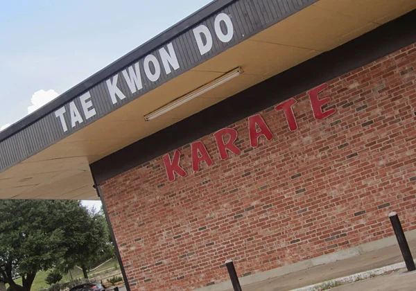 Sinal Karatê Taekwondo Escola Artes Marciais — Fotografia de Stock