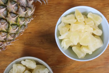 Tahta Masada Kurutulmuş Ananas Taze Organik Ananas