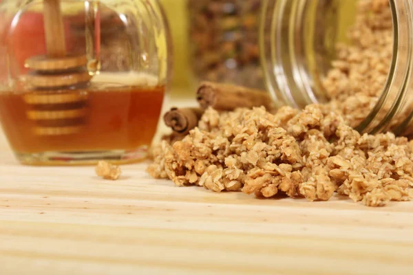 Honey Dipper Granola Cinnamon — Stock Photo, Image