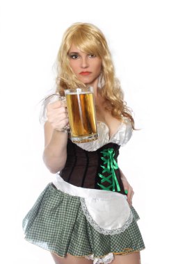 White 'da Bira Bardağı Kapalı Taverna Garsonu