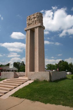 New London, TX Cenotaph 18 Mart 1937 'de New London Texas' ta 300 'den fazla çocuk ve öğretmenin öldüğü New London okul patlamasının anısına