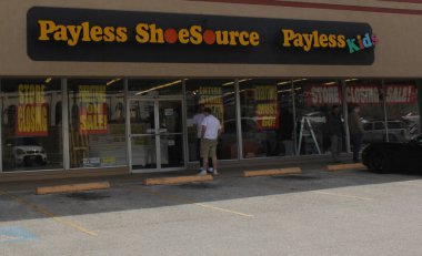 Tyler, TX - 6 Mart 2019: 5. Cadde 'deki Maaşsız Ayakkabı Kaynağı