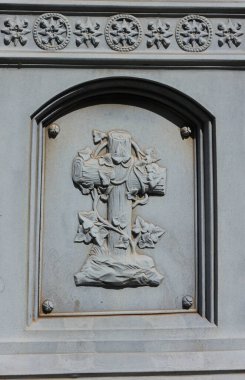 Tyler Teksas 'ta Çinkodan Yapılan Tarihi Mezar Taşlarının Detayları