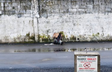 Ebola hastalığı için insanlar farkındalık vardır çok düşük düzeyde.