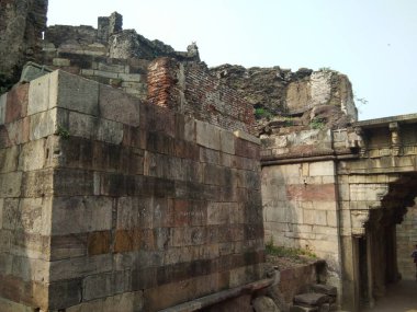 Pavagad 'dan eski saray Champaner Gujarat Hindistan