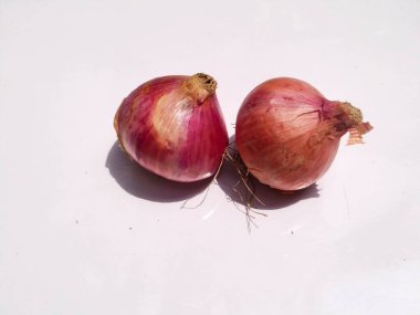 Sebzeler yiyecek ve beyaz arka plan