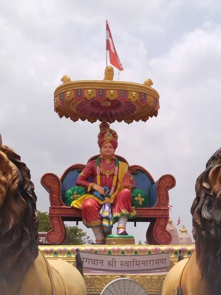 Индуистская Статуя Бога Кришны — стоковое фото