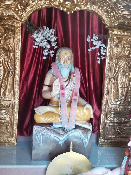 Индуистская Статуя Бога Кришны — стоковое фото