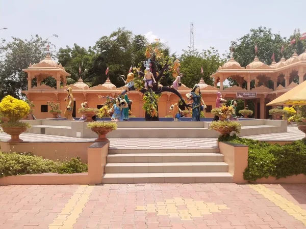 Hinduistická Socha Boha Nilkanth Dham Poicha Gujarat Indie — Stock fotografie